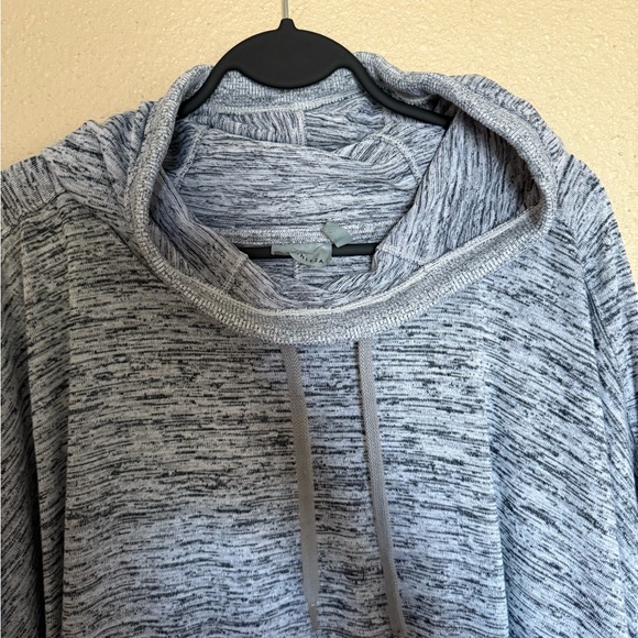 Gray Hooded Poncho Top ATHLETA - Picture 6 of 8
